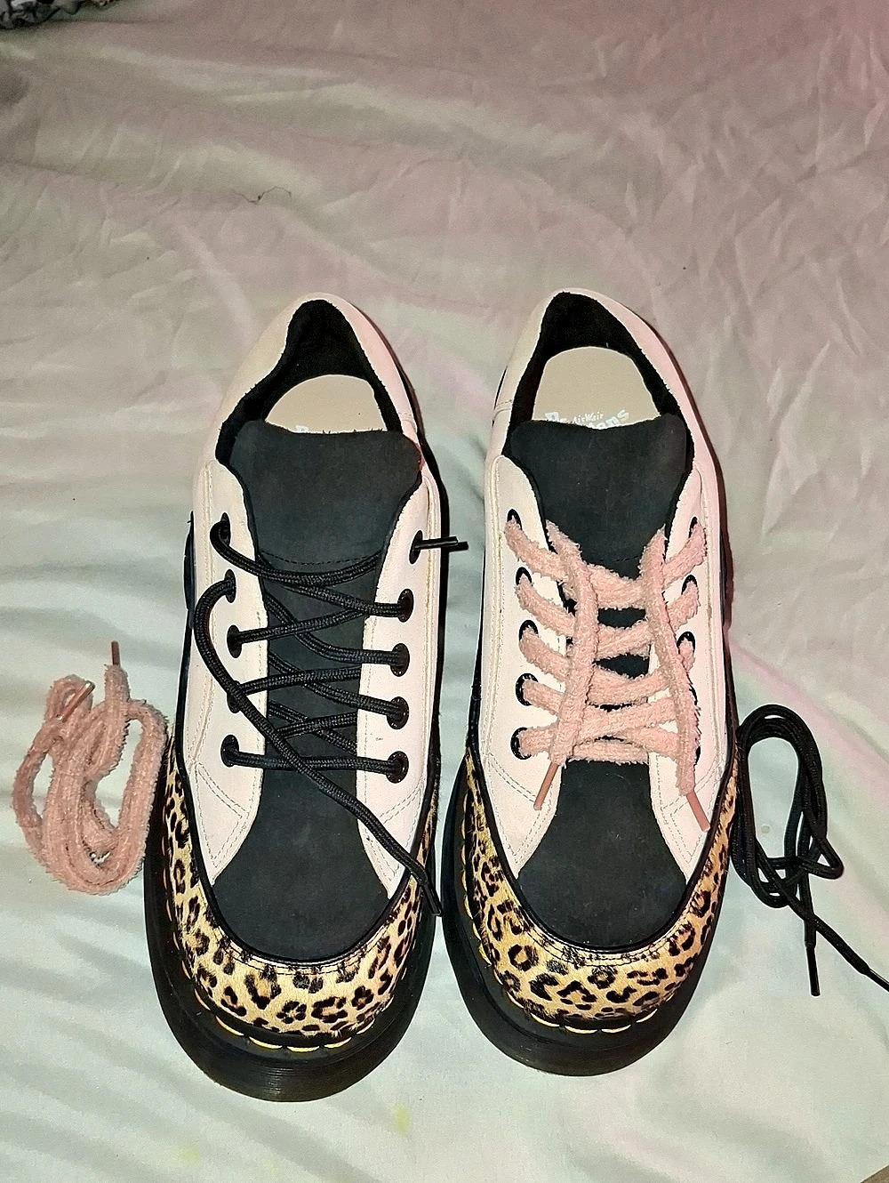 Dr. Martens Buzz 5-Eye Leopard Shoes Women's Black & White US 10 Two Laces.